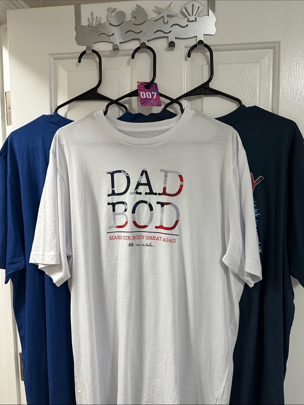 Travis Mathew White 'DAD BOD' Graphic Tee and 2 Tommy Bahama New!